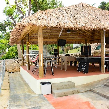 شقة Bella Vista Vacation مونتيغو باي المظهر الخارجي الصورة