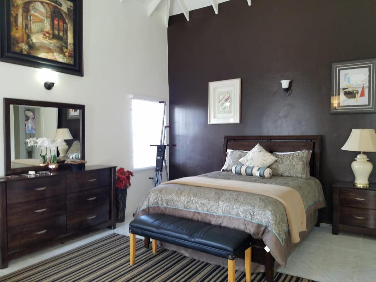 شقة Bella Vista Vacation مونتيغو باي المظهر الخارجي الصورة