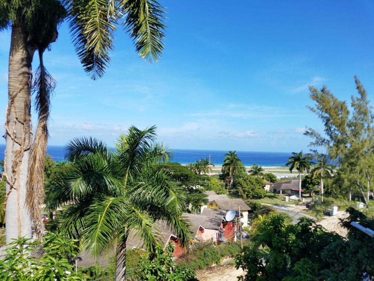 شقة Bella Vista Vacation مونتيغو باي المظهر الخارجي الصورة
