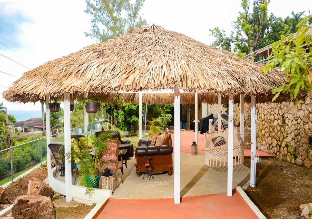 شقة Bella Vista Vacation مونتيغو باي المظهر الخارجي الصورة